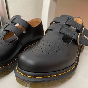Dr. Martens 8065 Mary Jane Black